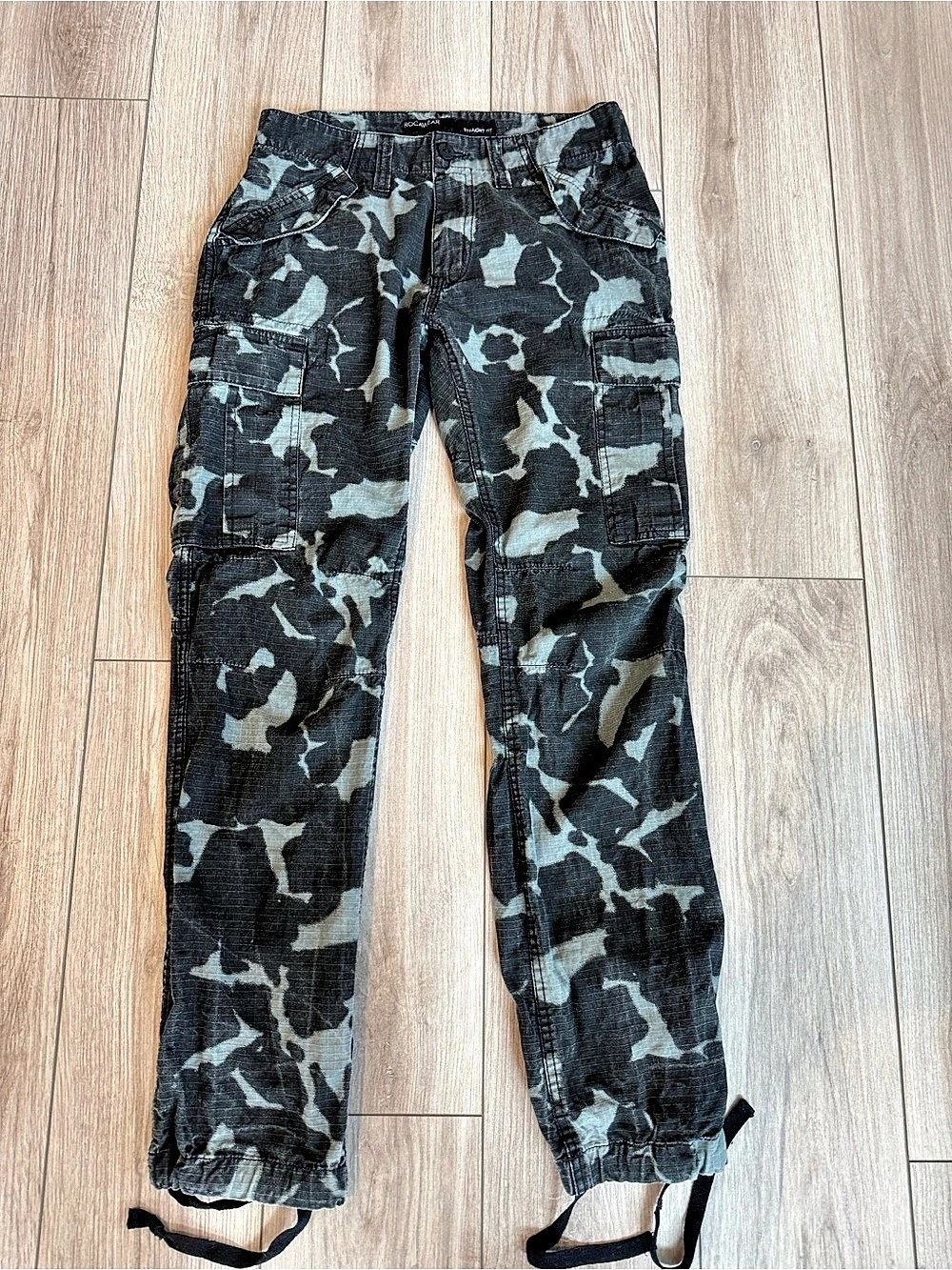 Rocawear Men’s Camo Cargo Pants Straight Fit Size 32 Green Grey Ripstop Utility